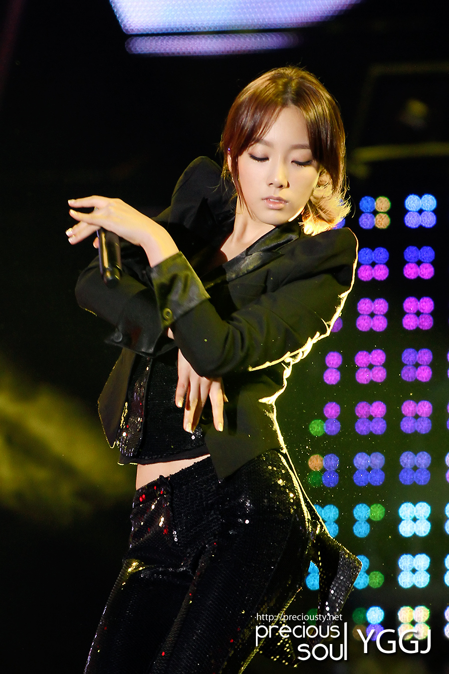 [PICS/GIF/VID]•.¤(¯`•♥ KIM TAEYEON  ♥•´¯)¤.• - Page 7 D0124598_4e8d283f0b949