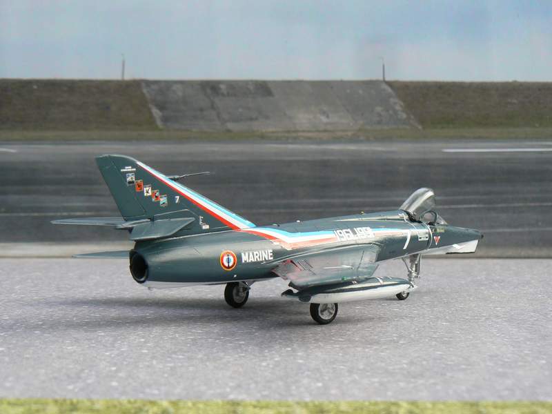 [Heller] Etendard IV M 1/72 Etendard-IV-M_10