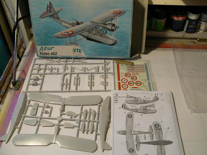 Potez 452 [Azur] 1/72 (po452) Potez-452_M012