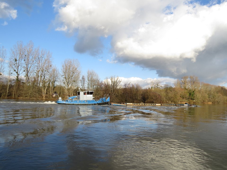 Petit pushboat motorflote par Wadone - Page 4 IMG_2346