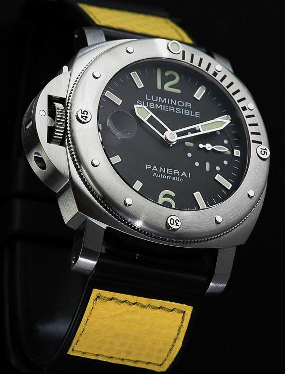 Panerai Luminor Submersible 21355