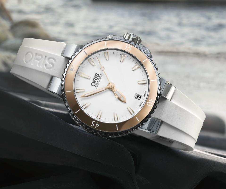 Two New Oris Aquis models  Aquiscermet1