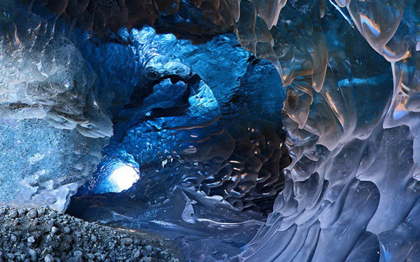ΦΟΒΕΡΕΣ ΕΙΚΟΝΕΣ: Svmnafellsjvkull - Μέσα στο παγωμένο γαλάζιο! Icecave6