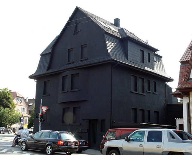 το μαύρο σπίτι Blackhome2