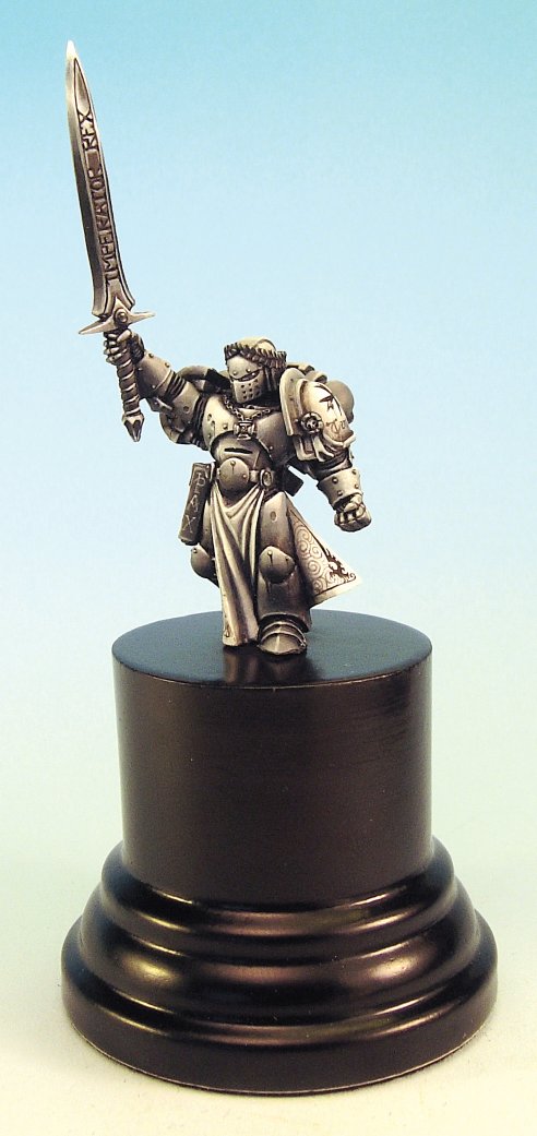 Warhammer 40K (figurines diverses trouvées sur internet! ) Champion_empereur1