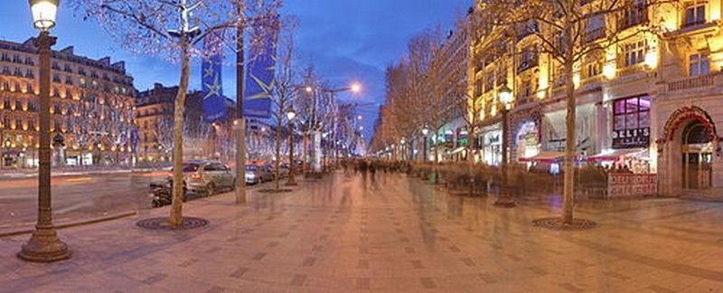 LE PALAIS DU LOUVRE(histoire)+LA PLUS BELLE AVENUE DU MONDE+LA SEINe+LE PANTHÉONE+ 500px-Champs_Elysees_Paris_Wikimedia_Commons