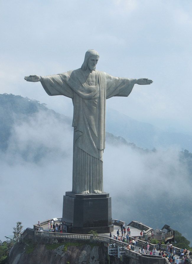 LES 7 NOUVELLES MERVEILLES ...(+ autres articles à venir!!!) Cristo_Redentor_Rio_de_Janeiro_4