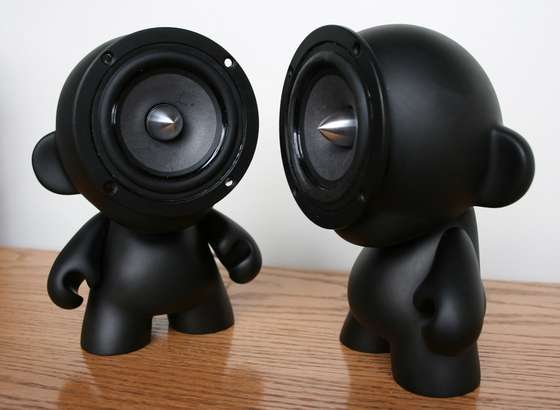 I/O DEVICE - Page 2 Munny-Speakers