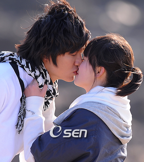 minsun kissing scene pics 20090322172012.957.0