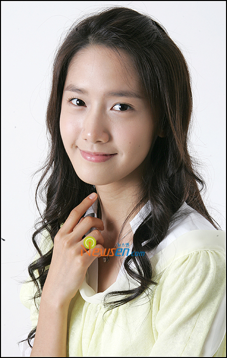 [14.04.10][NEWS] YoonA - cô gái hoa anh đào 20100413120727892