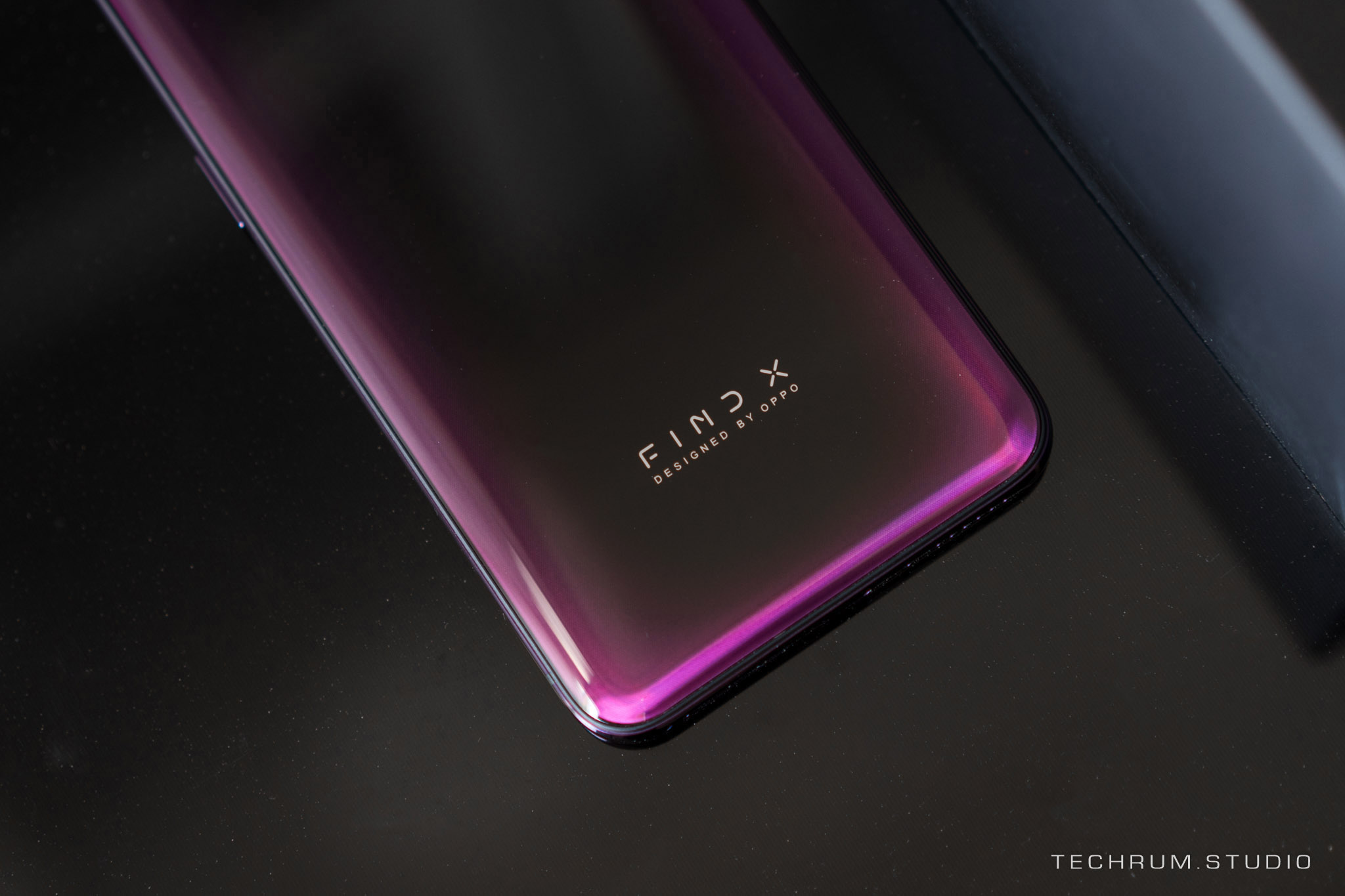 Mở hộp và trên tay "siêu phẩm" OPPO Find X: Smartphone có thiết kế đẹp nhất hiện tại HkejV