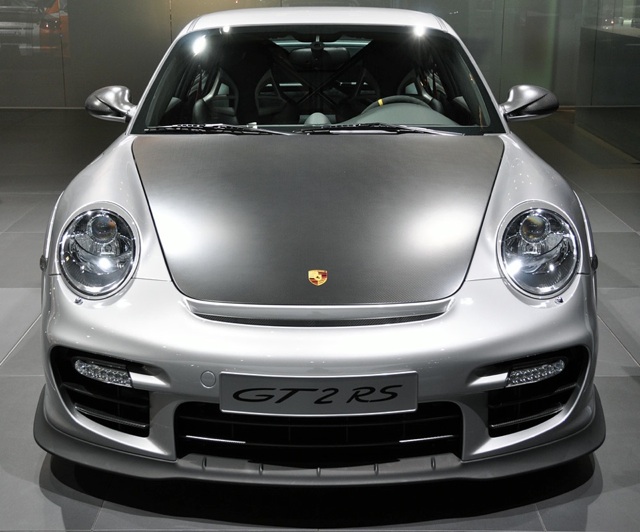 Porsche 911 GT2 RS chính thức được chào bán với giá 245.000 USD 97594ca7649f1549f__Porsche_911_GT2_RS-4