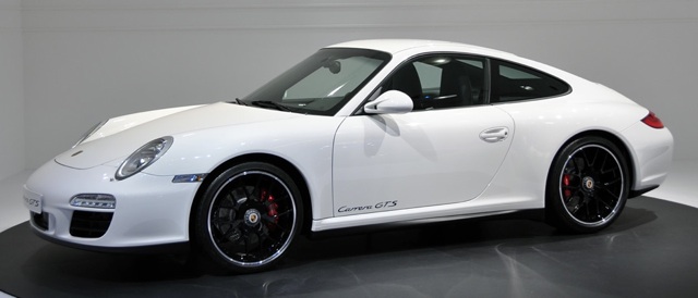 Porsche 911 Carrera GTS 2011 thường lẫn mui trần cùng xuất hiện 97594ca81570a5370_Porsche_911_Carrera_GTS