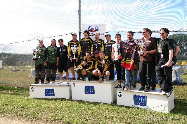 Les Redball sur le podium du championnat de france fun cup IMG_3541