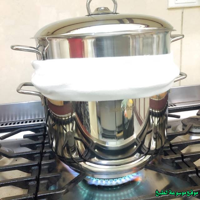 طريقة عمل الكوسكوس باللحمة بالصور خطوة بخطوة Recipes_pictures%D8%A7%D8%B3%D9%87%D9%84-%D8%B7%D8%B1%D9%8A%D9%82%D9%87-%D8%B9%D9%85%D9%84-%D8%A7%D9%84%D9%83%D8%B3%D9%83%D8%B3%D9%8A-%D8%A8%D8%A7%D9%84%D9%84%D8%AD%D9%85-%D9%88%D8%A7%D9%84%D8%AE%D8%B6%D8%A7%D8%B1-%D9%81%D9%8A-%D8%A7%D9%84%D8%A8%D9%8A%D8%AA-%D8%A8%D8%A7%D9%84%D8%B5%D9%88%D8%B114