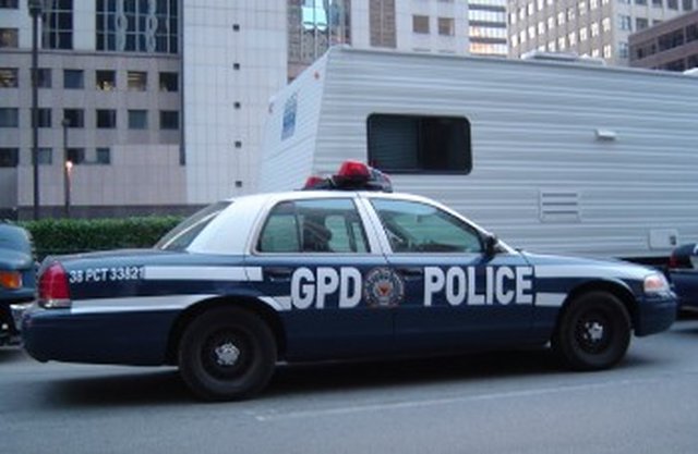 ***BATMAN BEGINS PHOTOS DE TOURNAGE*** Gpdcar_chicago1