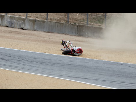 MotoGP new seasons start!! - Page 2 Lorenzo_crash_usa_fp304_preview_big