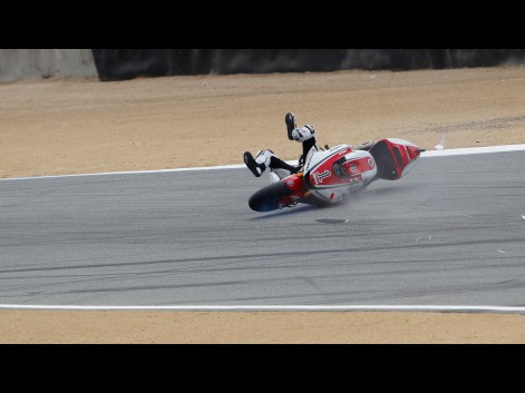 MotoGP new seasons start!! - Page 2 Lorenzo_crash_usa_fp306_preview_big