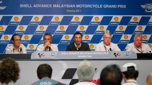 Marco Simoncelli falece em prova de Moto GP Pressconf_preview_169