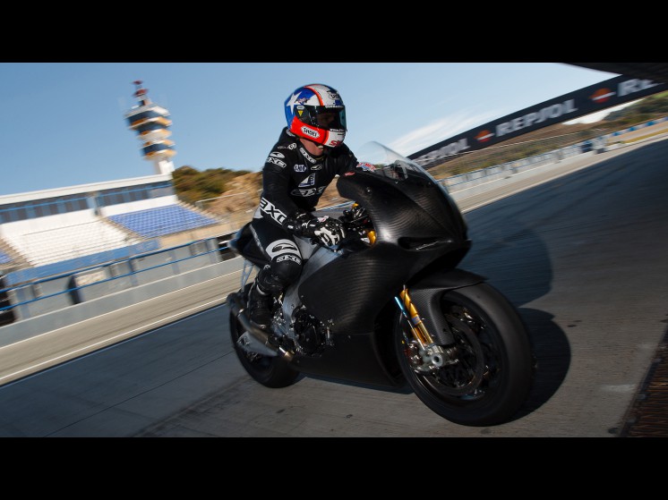 [ Moto GP ] 2012 BlaBla  - Page 3 James_ellison_02_slideshow