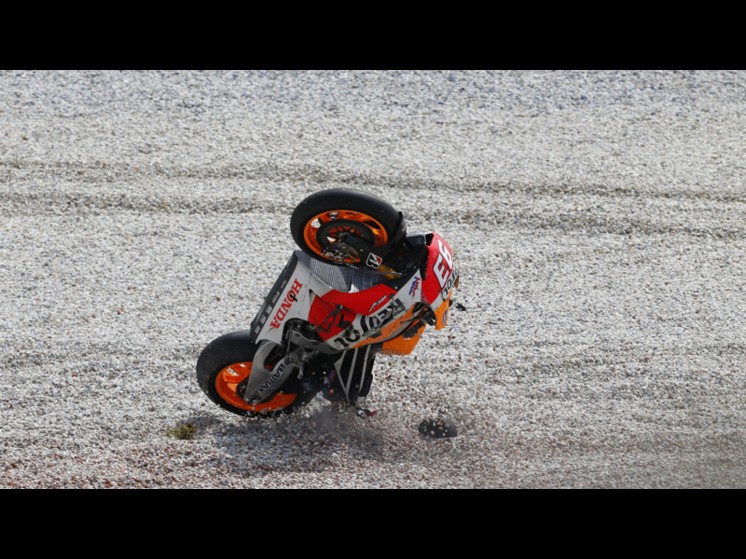 Moto Gp - Essais 2013 Sepang Crash_slideshow