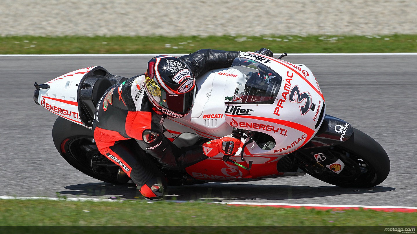 Round 5 : MUGELLO - Page 3 Max-biaggi_06_original