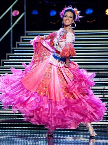 Yohana Benitez Olmedo (PARAGUAY 2010) REPLACED Yohana-Benitez-Olmedo-Miss-Paraguay-wears-her-national-costume-for-a-pre-taped-segment-of-the-2010-Miss-Universe-Competition-in-Las-Vegas_20
