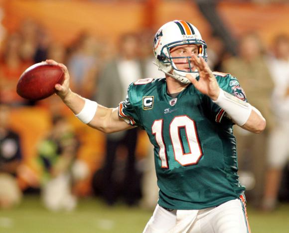 MIAMI DOLPHINS (Oriontfe) - Página 5 Miami-Dolphins-Vs-Indianapolis-Colts-in-Miami_1