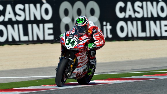 SBK. Giugliano lidera la segunda sesión libre tras dos banderas rojas Hl_wsbk_giugliano_action_big