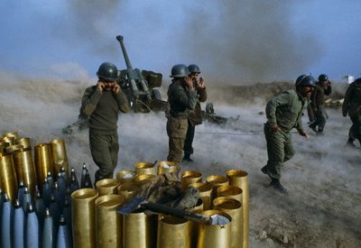 الحرب الايرانية - العراقية ( 1980-1988) بالصور  (حصري) - صفحة 2 1983iraqiartillery