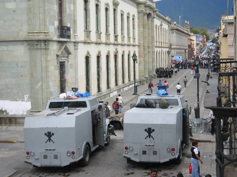 para - Vehiculos militares llegan a Guerrero para garantizar la eleccion - vehiculos sin matricula? TanquetasPFP