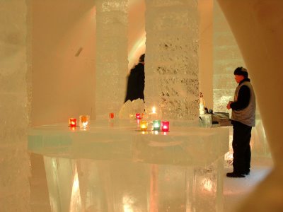   .....     Ice_hotel_30