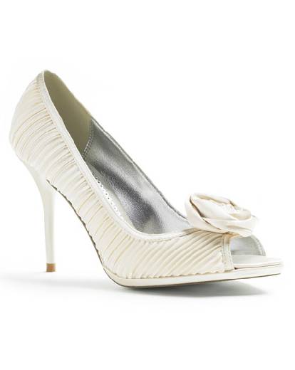 احذية زفاف 2011 Wedding Shoes Images-54871fef4b10