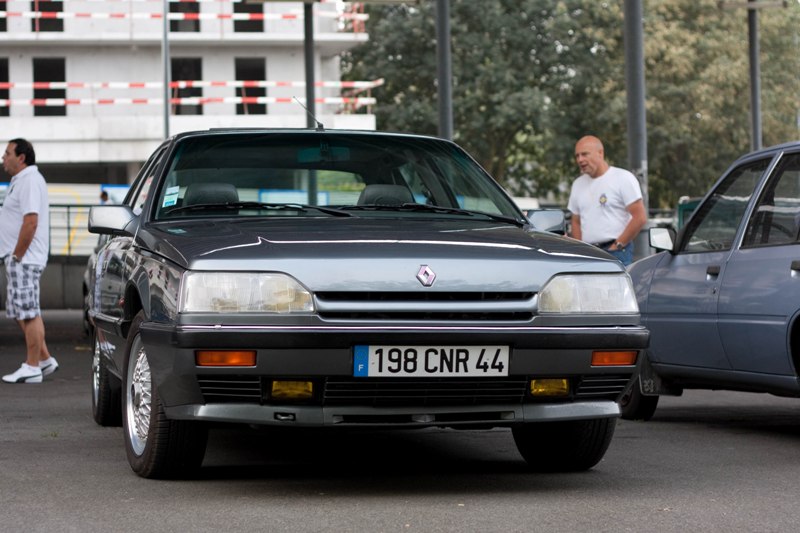 [NANTES] Rassemblement d'automobiles d'exception, le 2ème dimanche de chaque mois.   - Page 10 1347395651