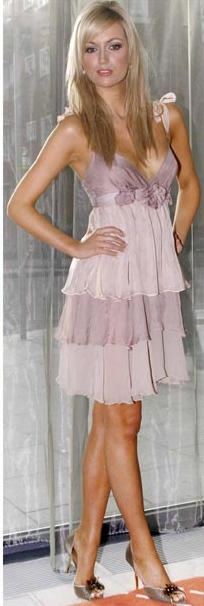 +++ GODDESS OF 2003 - TOP 5 - VOTE 4 WINNER Rosanna-Davison-Feet-158257