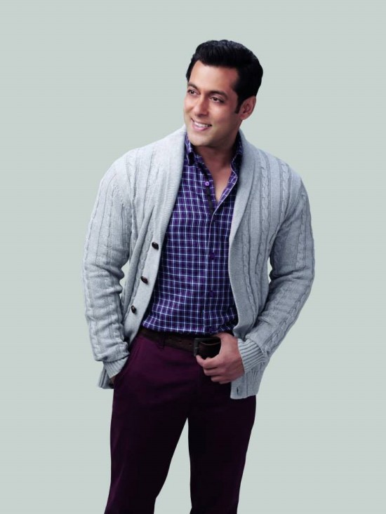 صور سالمان خان يعرض تشكيلة ملابس رجالية لعاماي 2013و 2014 Salman-khan-photoshoot-for-splash-fashionable-winter-clothes-collection-mens-wear-suits-2