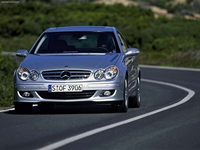 كم كلمة عن مارسيدس 2007-mercedes-clk-coupe-25_800x0w