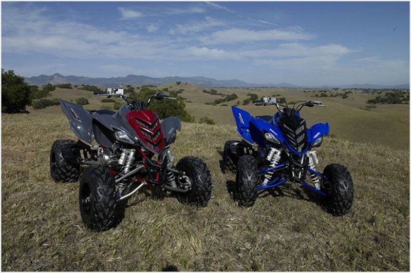 ياماها ودراجاتها الجديد ل 2010 2008-yamaha-raptor-700r-28_800x0w