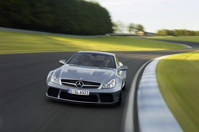  2009    2009-mercedes-sl65-amg-bl-6_800x0w