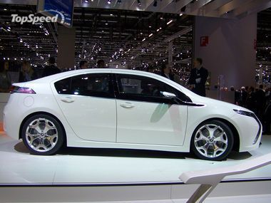 صور لسيارات  أوبل 2011 2011-opel-ampera-1_380x0w