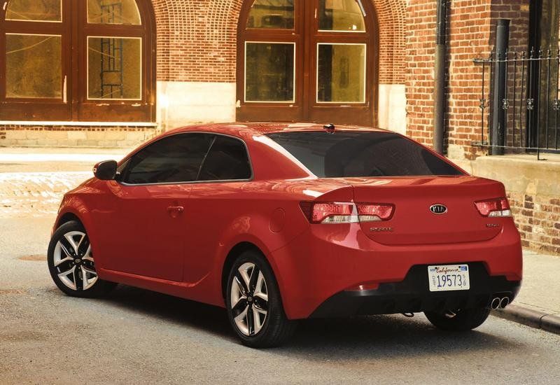 صور لسيارة Kia 2010 Kia-forte-koup-15_800x0w