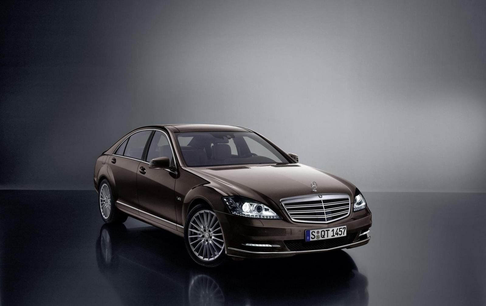 الــوحش الألمــــــــــــــــــــMercedes-Benz S600ــانـــــي Mercedes-s-class-4_1600x0w