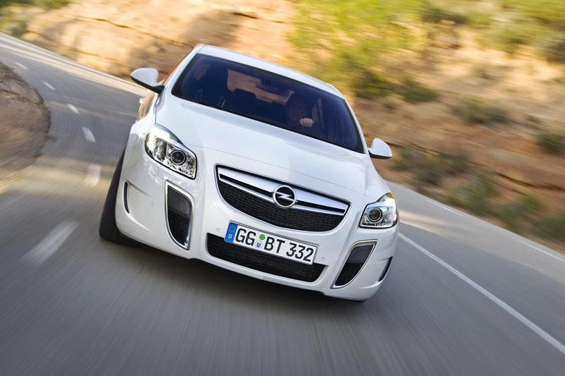 الـوحــش الالــمـانـيـة 2010 Opel Insignia OPC ،ـ،ـ، للأنـــاقــة عــنــوان||:: 2010-opel-insignia-opc-11_800x0w