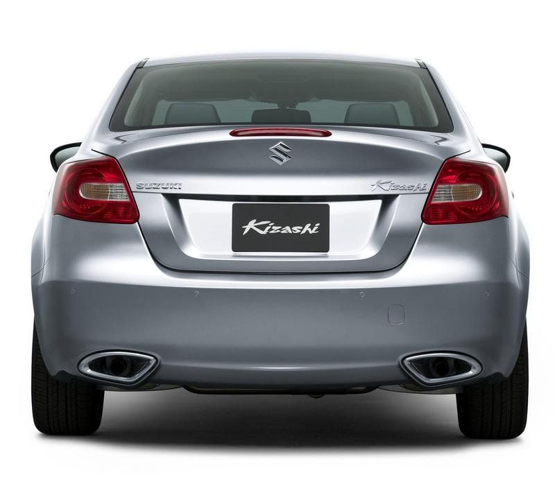 اول سيارة سيدان دفع رباعي مستمر تقوم بتصنيعها سوزوكي هي ( سوزوكي كزاشي 2010 ) .... 2010-suzuki-kizashi-15_800x0w