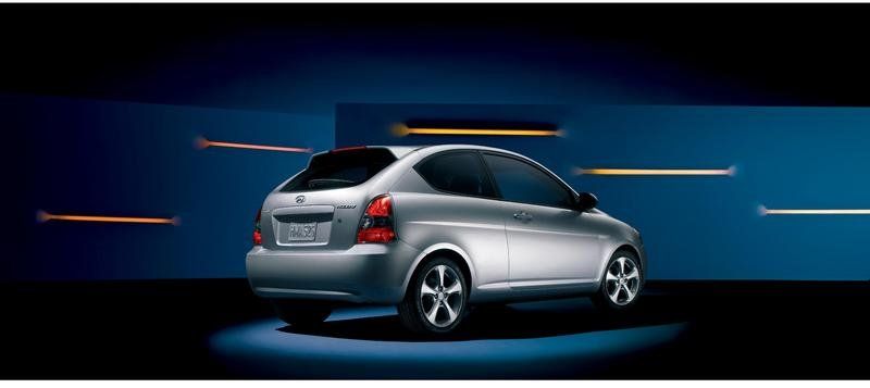 البساطة اليابانية 2010 Hyundai Accent 2010-hyundai-accent-16_800x0w