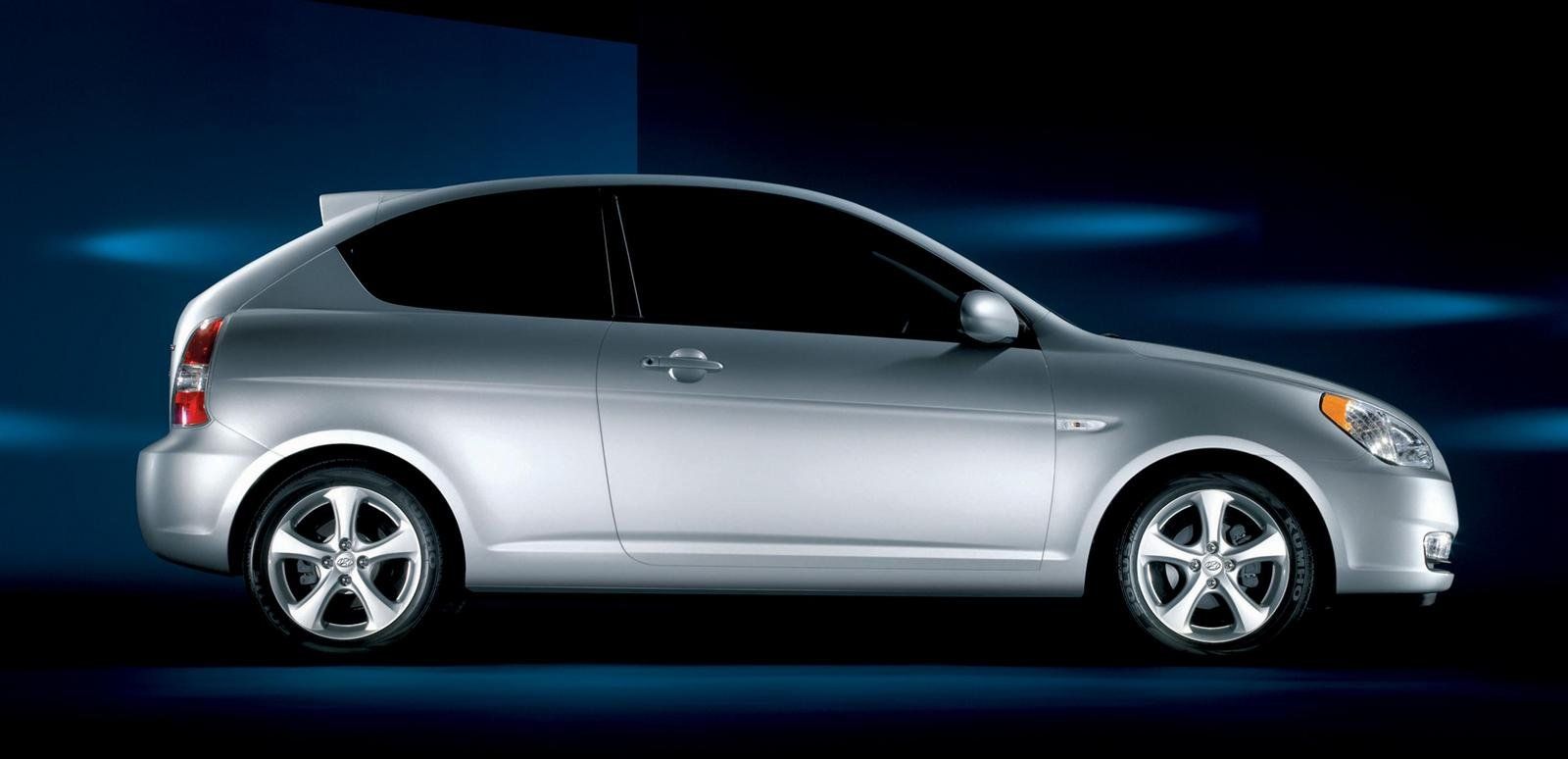 صور  هيونداى اكسينت 2010-hyundai-accent-5_1600x0w