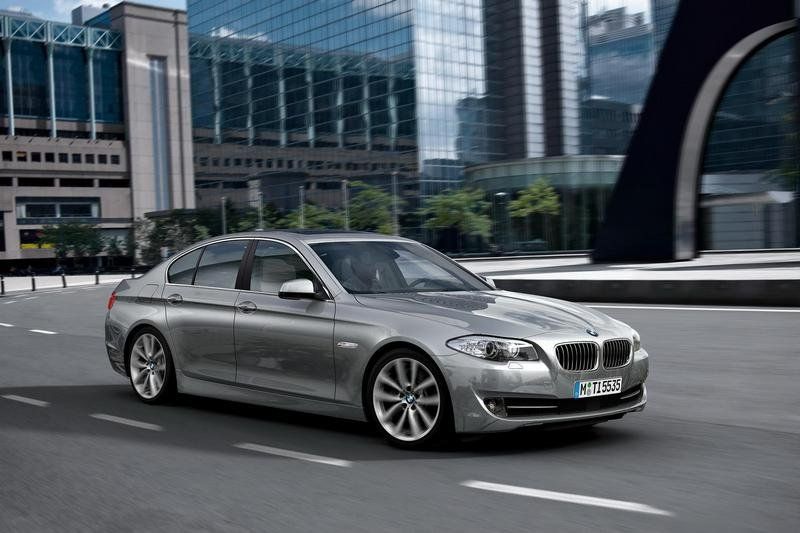  ×!! BMW 5-Series !!× 2011-bmw-5-series-sedan-18_800x0w