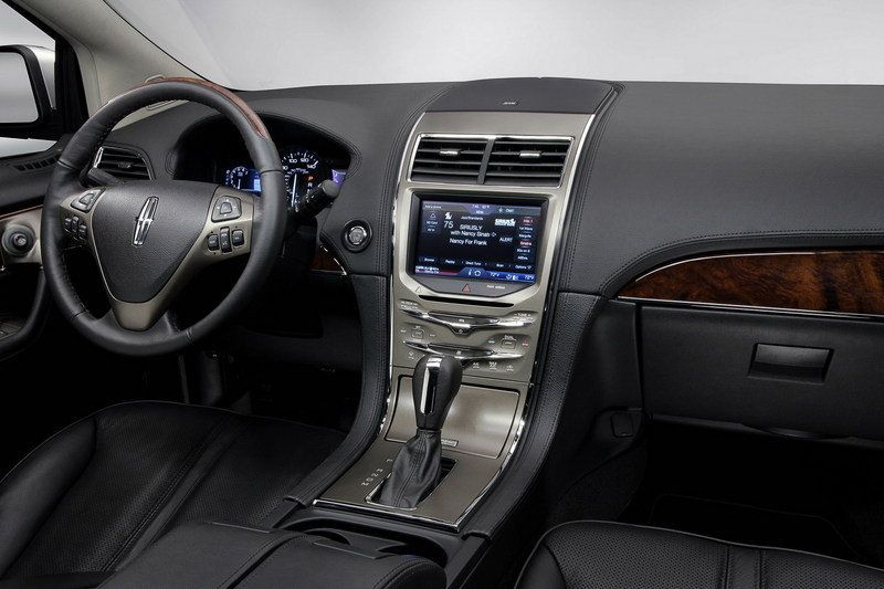 سيارة لينوكون 2011-lincoln-mkx-24_800x0w