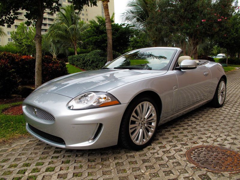 × 2010 Jaguar XK × Jaguar-xk-17_800x0w