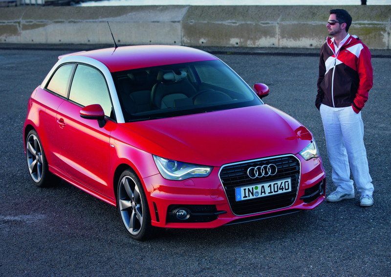 لا تفوتكم!!!.... 2011 Audi A1 S-Line Audi-a1-s-line-14_800x0w